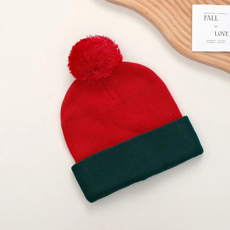Czapka beanie z dzianiny unisex - jednolite kolory pastelowe Czerwony