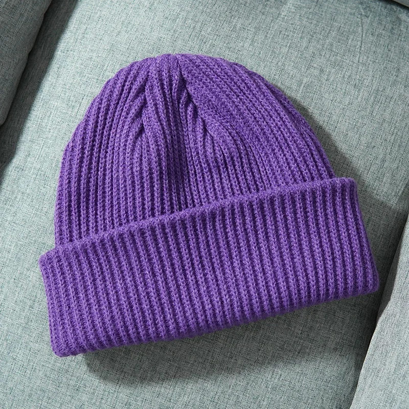 Gruba czapka beanie z dzianiny na jesień i zimę Fioletowy