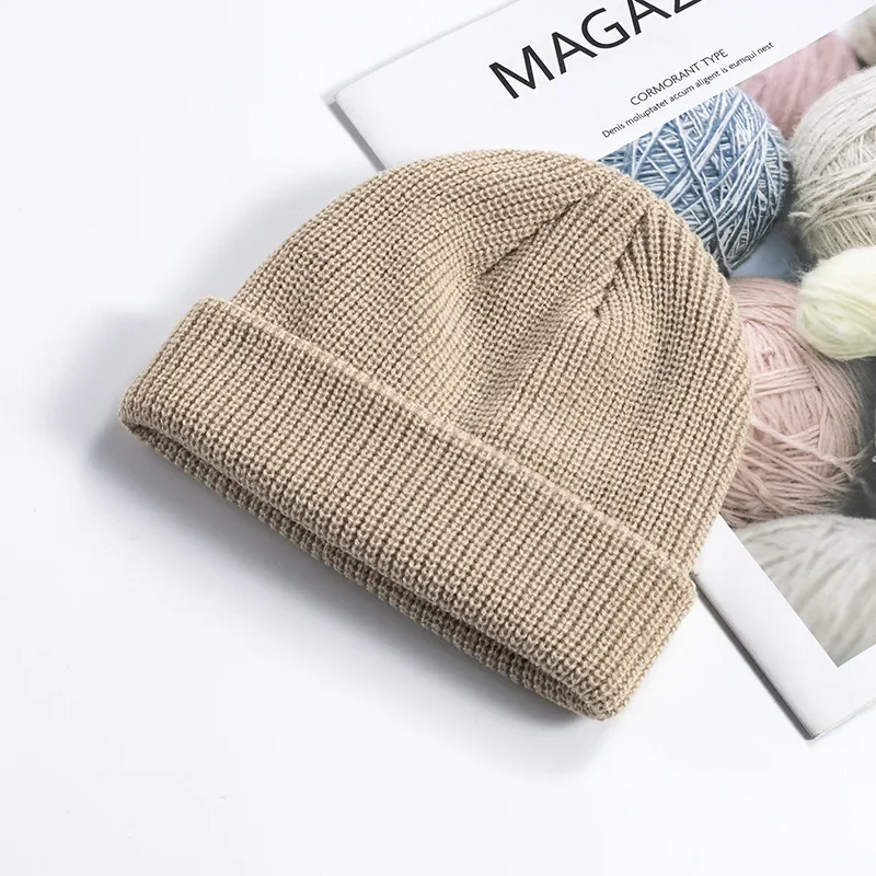 Czapka beanie dzianinowa unisex, ciepła czapka jesienno-zimowa Beżowy