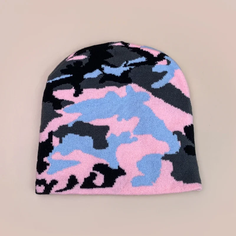 Ciepła czapka beanie w kamuflaż na jesień i zimę Lm6218