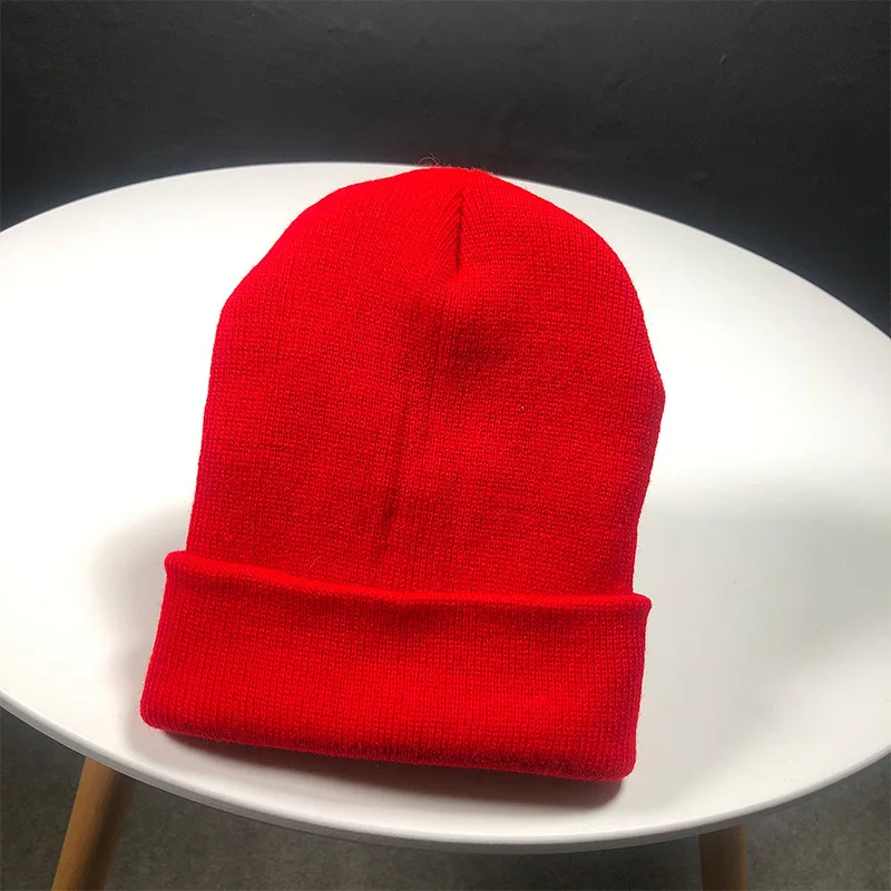 Czapka beanie unisex dzianinowa na jesień i zimę Czerwony
