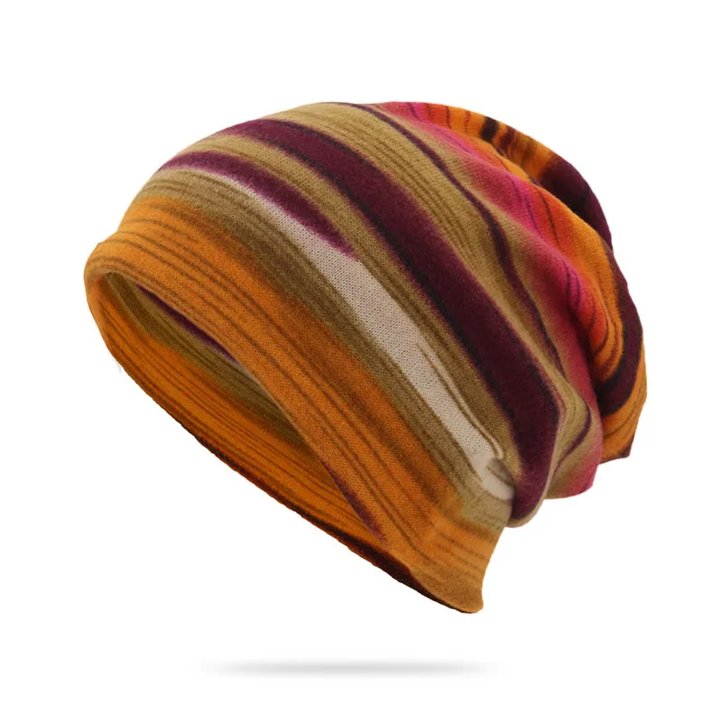 Czapka dzianinowa z otworem na kucyk, unisex C