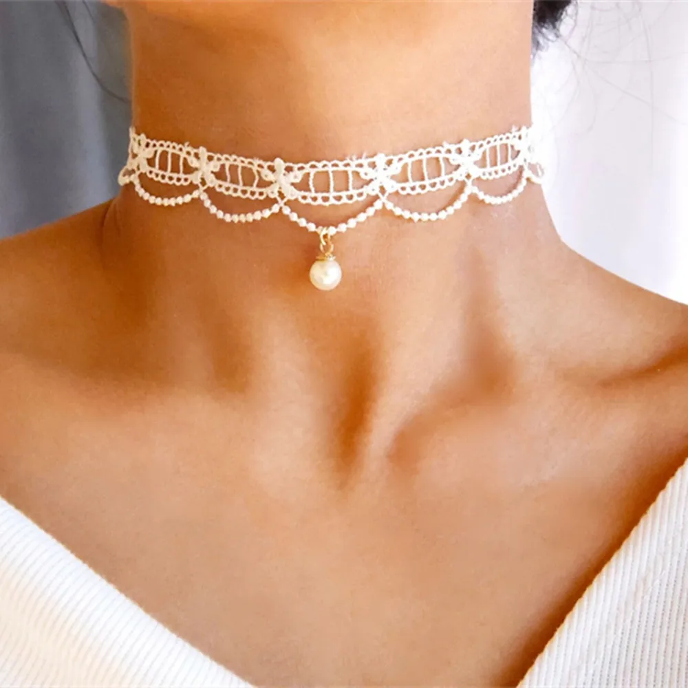Czarny choker koronkowy z sercem i sztuczną perłą naszyjnik imprezowy Imitacja rodowana