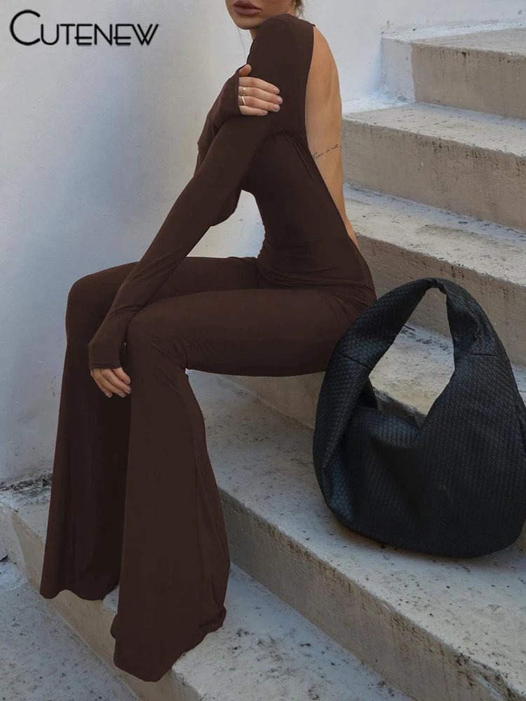 Czarny kombinezon bodycon z szerokimi nogawkami Kawa