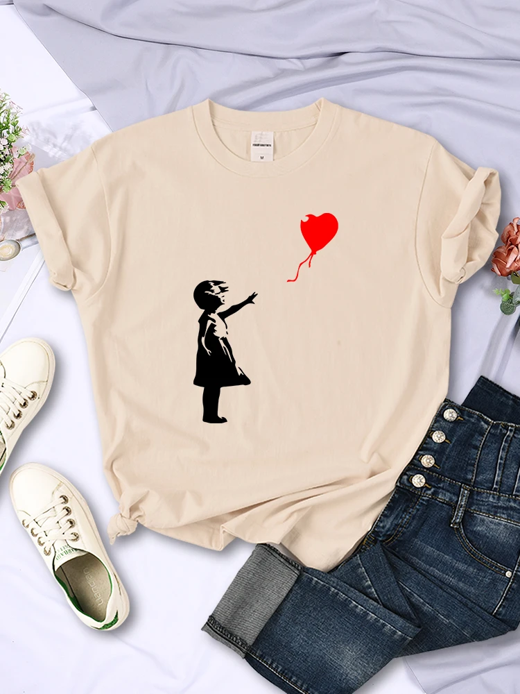 Damska koszulka z nadrukiem balonów - bawełniana koszulka w stylu street Khaki