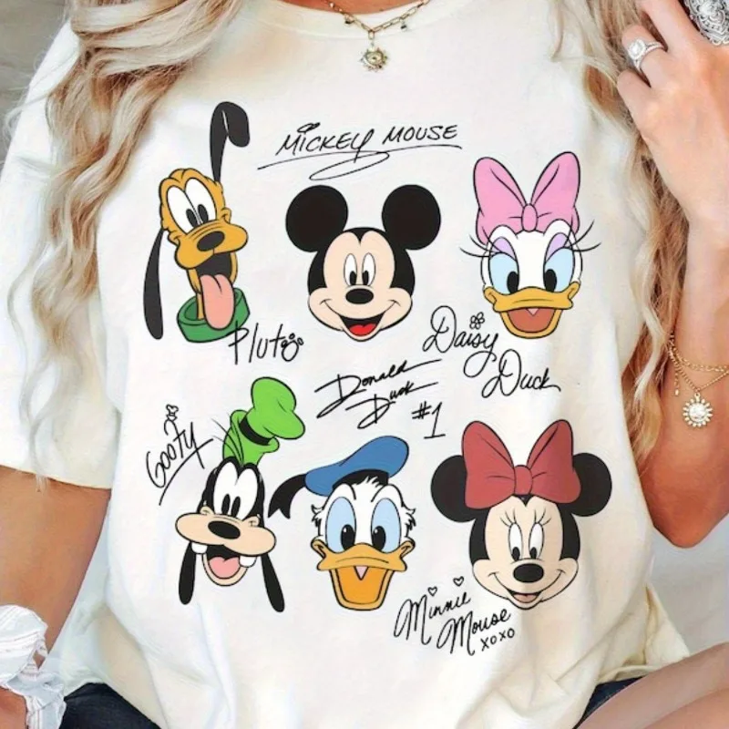 Damska koszulka plus size z nadrukiem Disney 1