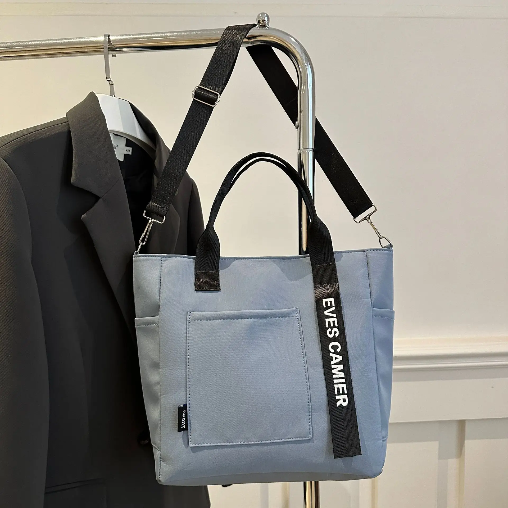 Damska torba shopper z nylonu - pojemna i wodoodporna Niebieski