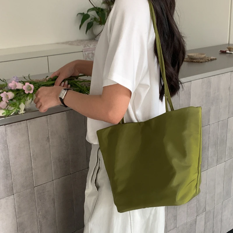 Damska torebka worek z nylonu w stylu casual Zielony