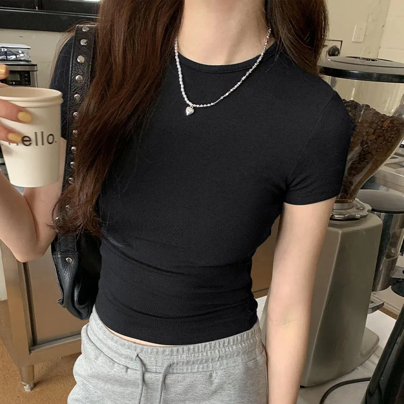 Damski crop top z krótkim rękawem, dopasowany Czarny