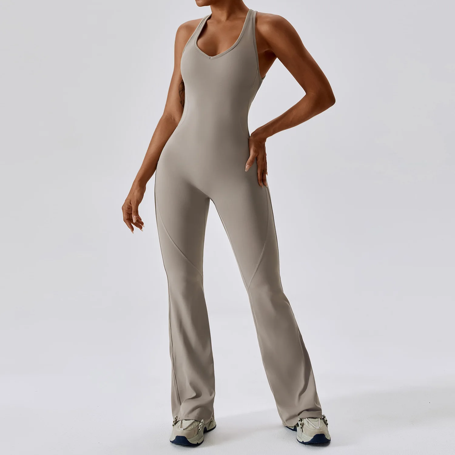 Damski kombinezon fitness modelujący - strój do jogi i na siłownię Linen