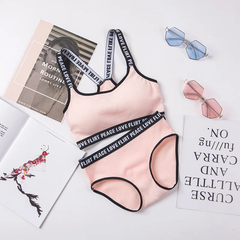 Damski komplet bielizny bawełnianej w paski bralette z majtkami Różowy
