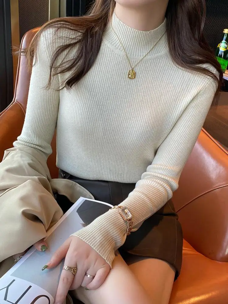 Damski sweter z dzianiny z dekoltem w stylu vintage Beżowy