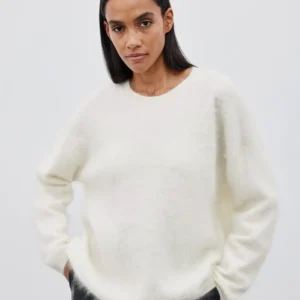 Damski sweter dzianinowy z dekoltem O-neck, luźny krój Biały