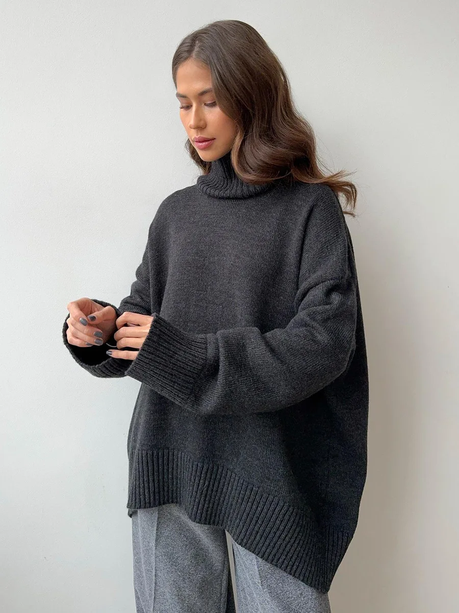 Damski sweter oversize z golfem Szary