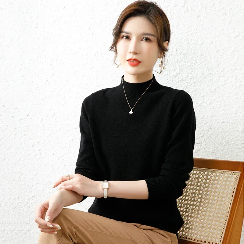 Damski sweter z półgolfem - dzianinowy pulower w stylu vintage Czarny