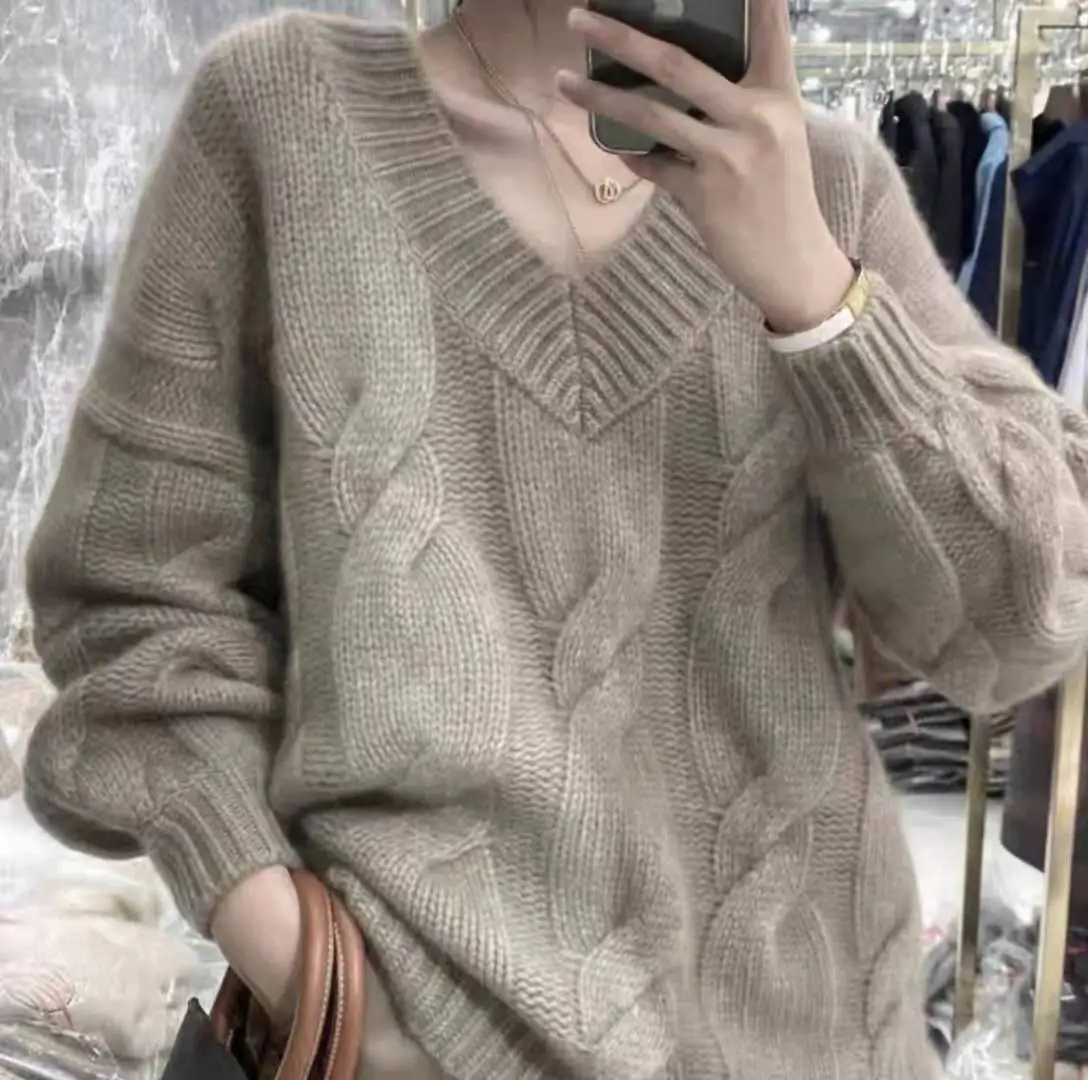 Damski sweter z wełny merino z dekoltem w serek Głównik