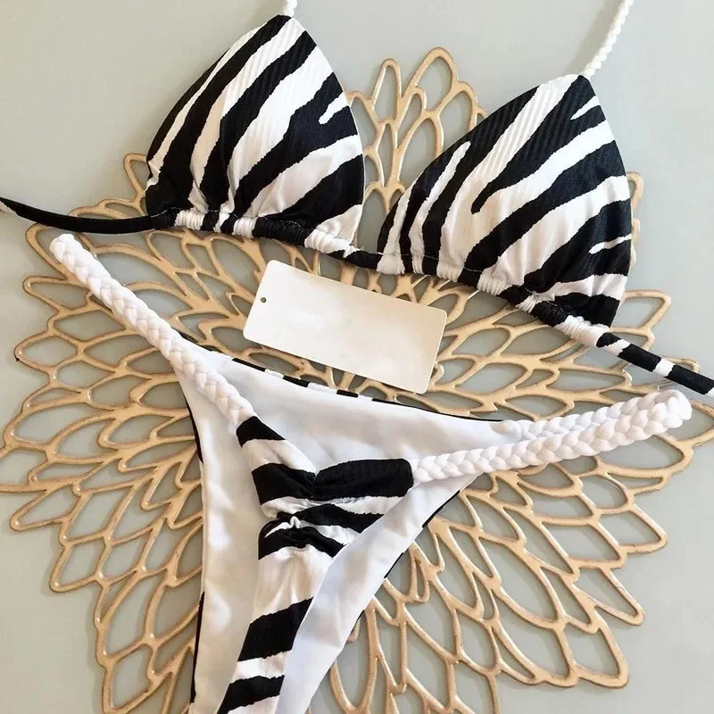 Damskie bikini z nadrukiem i stringami na plażę 006