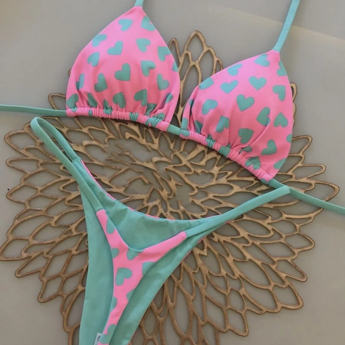 Damskie bikini z nadrukiem i stringami na plażę 008