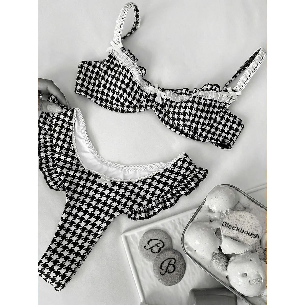 Damski strój kąpielowy bikini push-up w kwiaty Bikini4