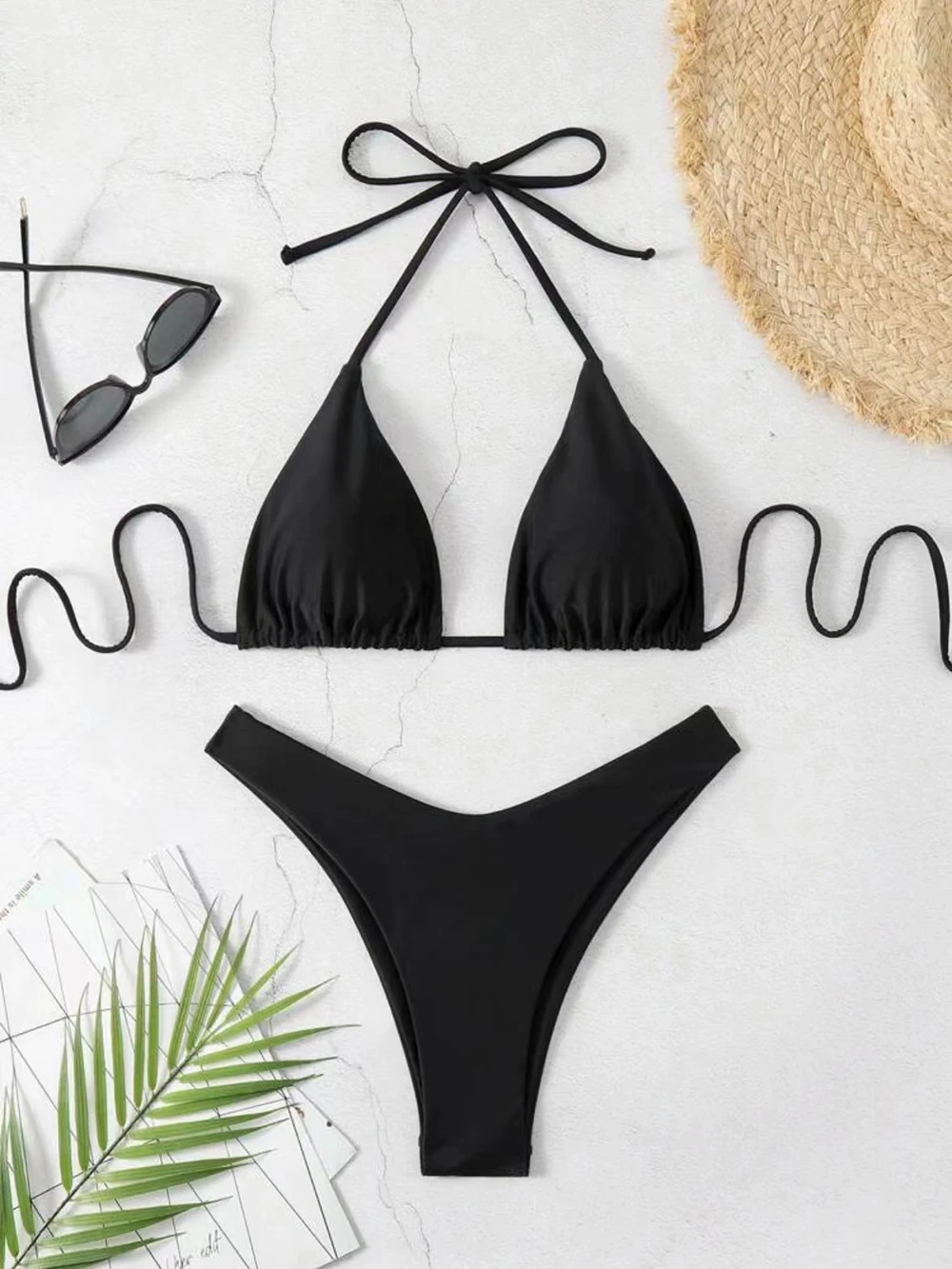 Damskie bikini z wiązaniem na szyi i stringami Style a
