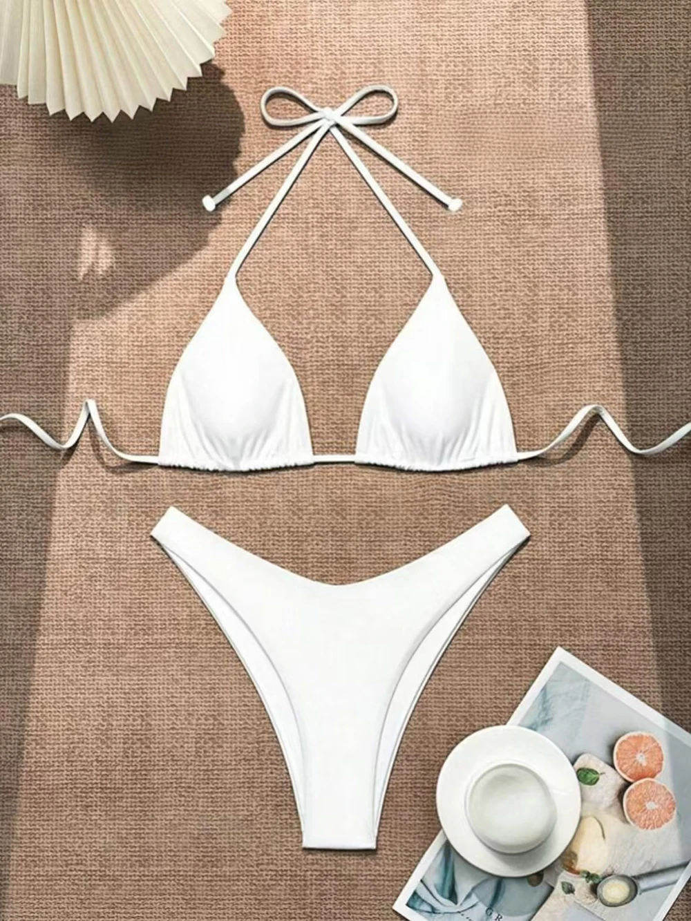 Damskie bikini z wiązaniem na szyi i stringami Style b