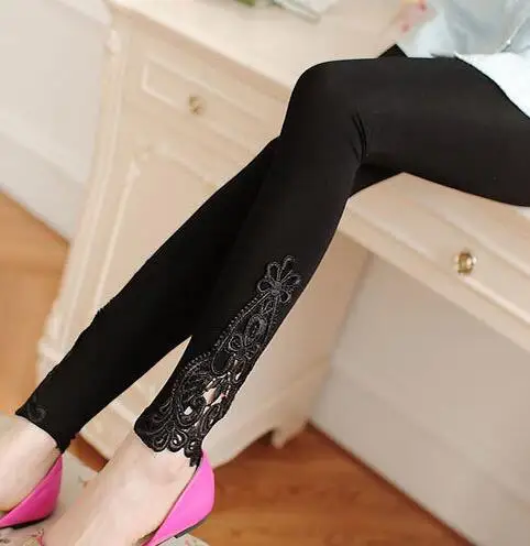 Damskie legginsy 3/4 z koronką w dużych rozmiarach do 7XL San jiao hei long