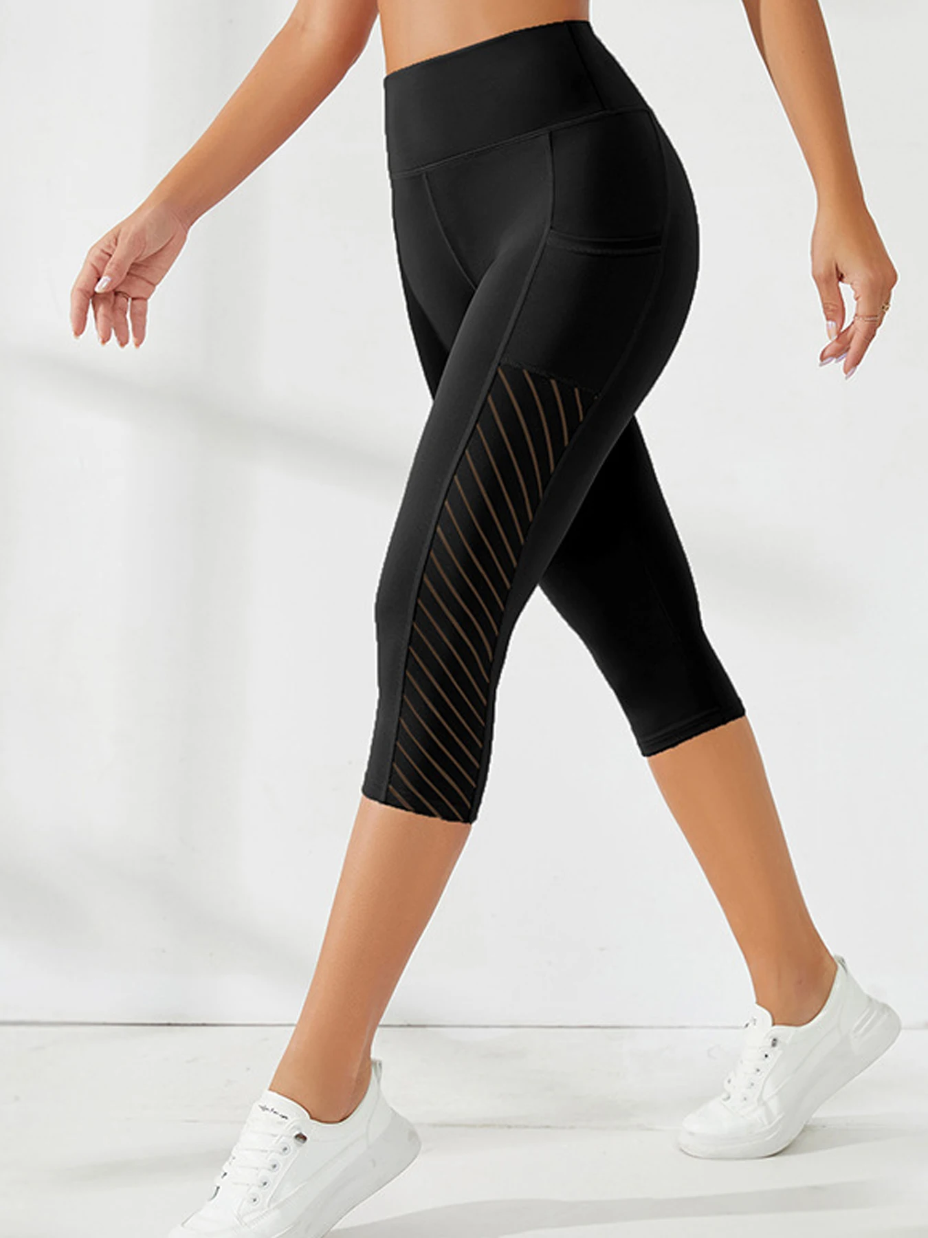Damskie legginsy 7/8 z wysokim stanem i kieszeniami Czarny