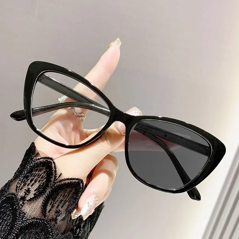Damskie okulary korekcyjne fotochromowe kocie oko na minus Czarny