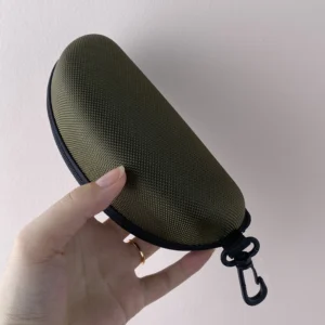 Duże etui na okulary sportowe z tkaniny Oxford z zamkiem Czerwony