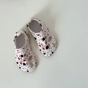 Dziecięce buty do wody antypoślizgowe z motywem Space