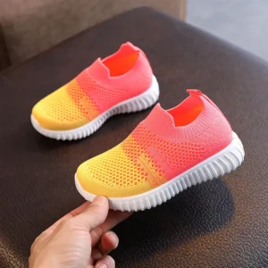Dziecięce buty sportowe wsuwane z siateczki Różowy