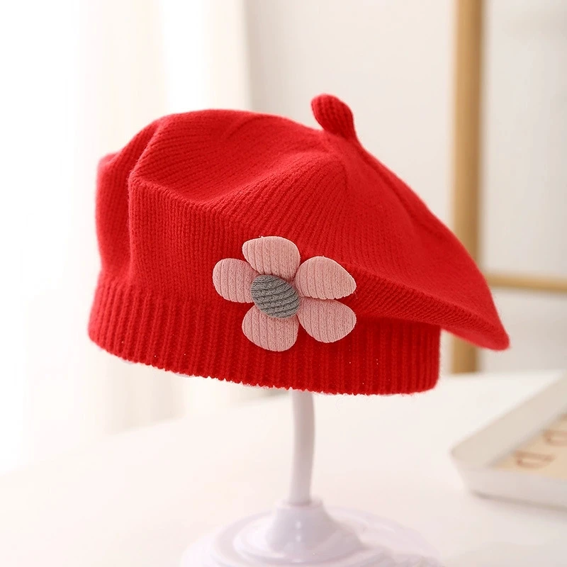 Dziecięcy beret zimowy z dzianiny dla dziewczynki Style 35