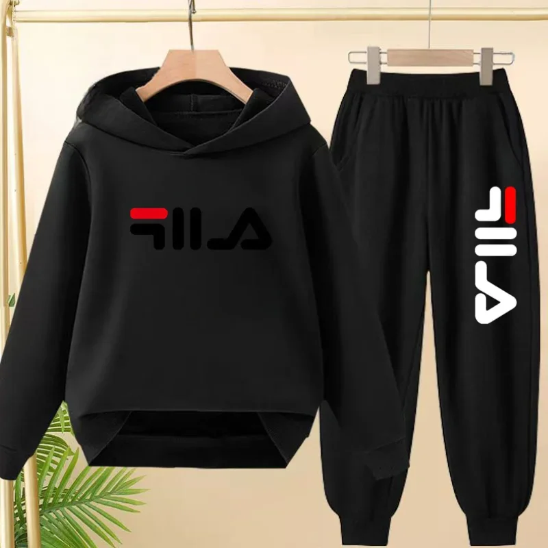 Dziecięcy dres jesienny – bluza z kapturem i spodnie 14