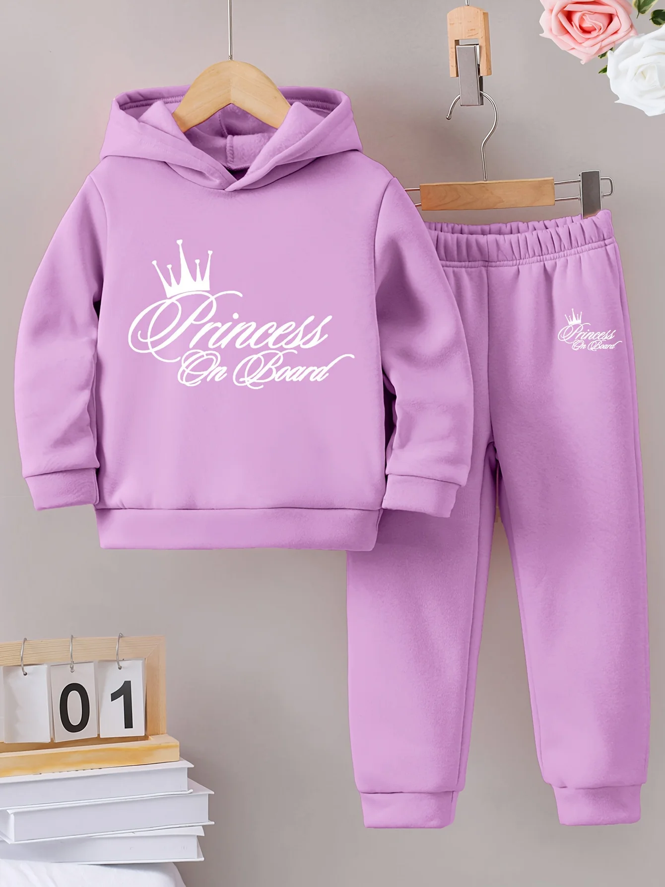 Dziewczęcy dres ocieplany – bluza z kapturem i spodnie G000049 z