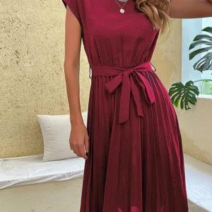 Elegancka letnia sukienka midi plażowa z dekoltem Bordowy