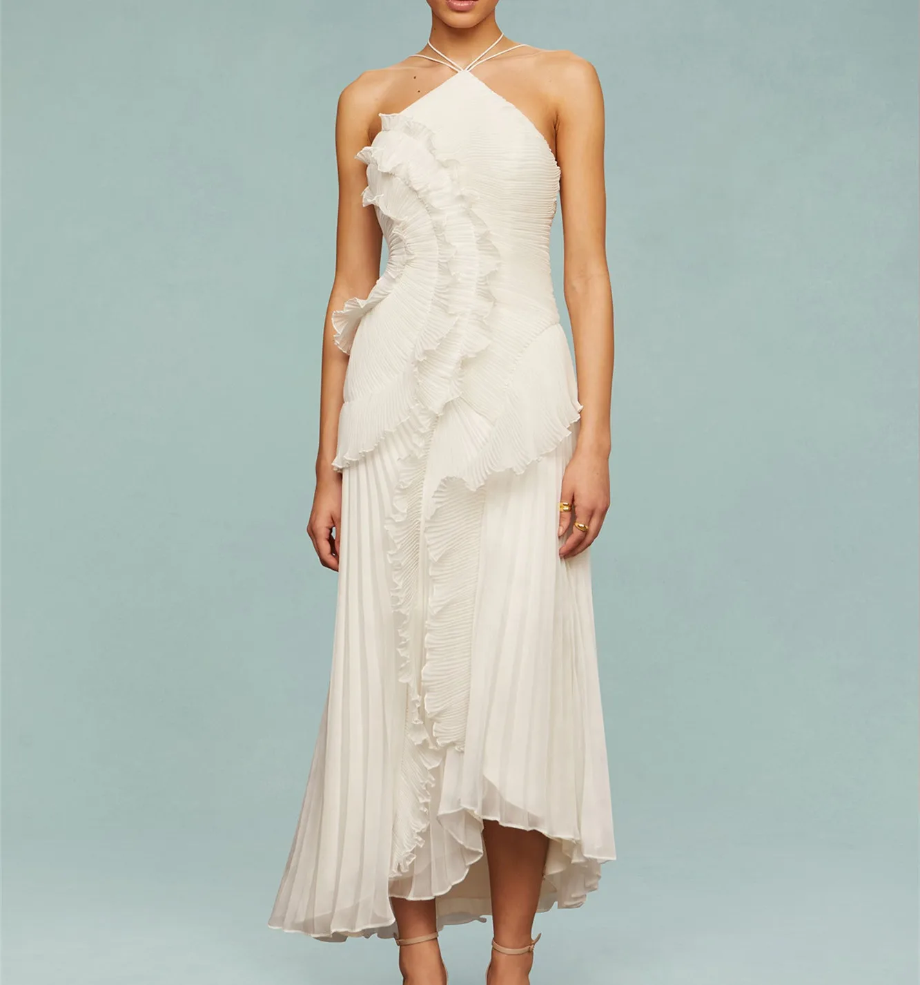 Elegancka sukienka maxi z falbanami na wesele C
