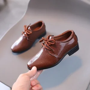 Eleganckie buty chłopięce do szkoły i uroczystości – skórzane, sznurowane Brązowy
