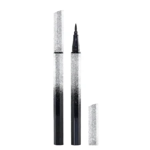 Eyeliner w płynie czarny – wodoodporny i długotrwały Czarny