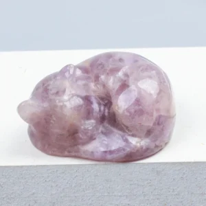 Figurka kota z kamienia naturalnego — kryształ kwarcu różowego i jadeitu Ciemny szary
