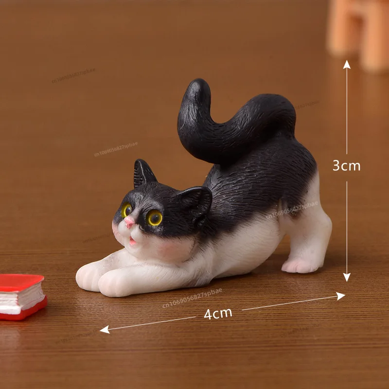 Figurka kota z żywicy - miniaturowa ozdoba do ogródka Złoto
