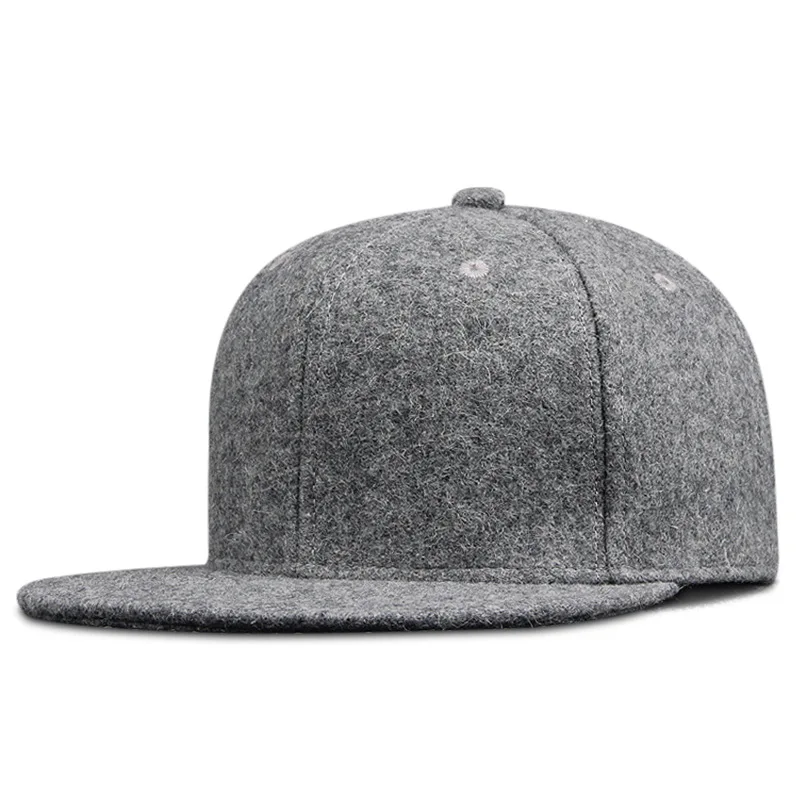 Filcowa czapka z daszkiem snapback duży rozmiar do 64 cm A4
