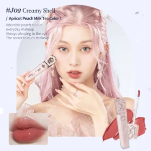 Flower Knows Kremowa szminka aksamitna do ust seria Strawberry Rococo Zielony