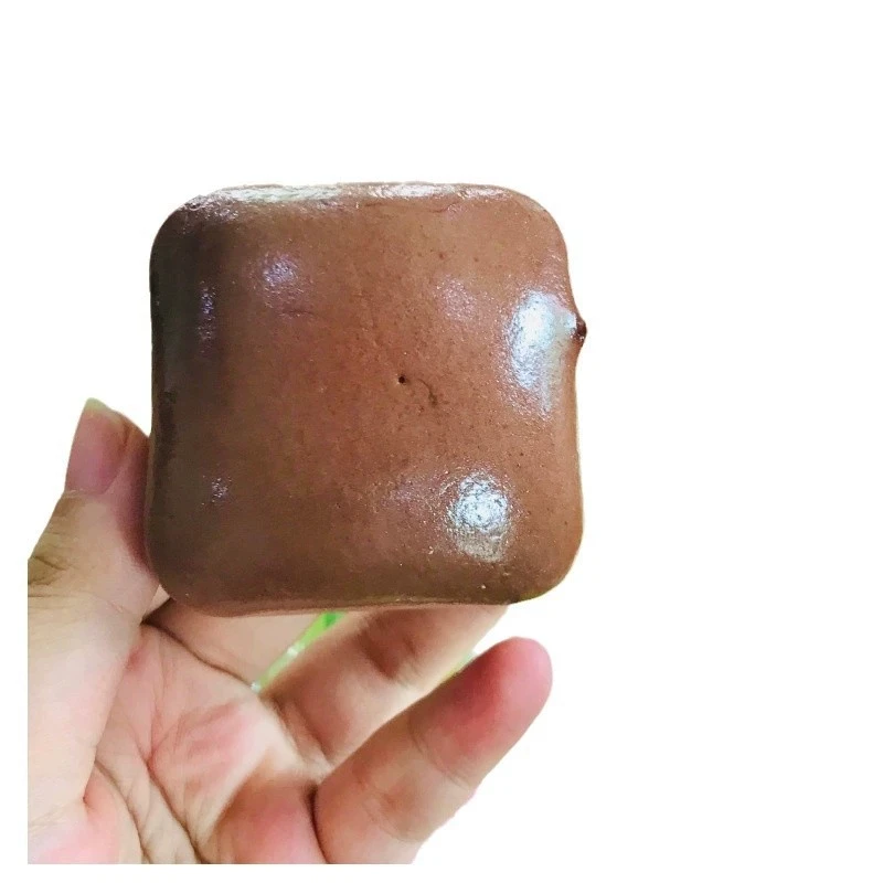 Gniotek squishy w kształcie kwadratowej bułki, wolno rosnący Ciemny szary