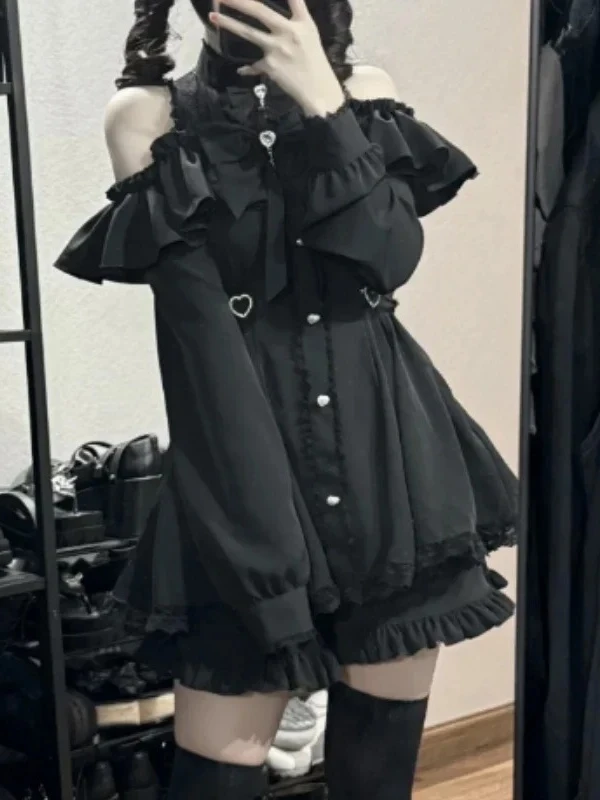 Gotycka sukienka Y2K Lolita z kokardą i szortami – zestaw vintage z koronką Beżowy