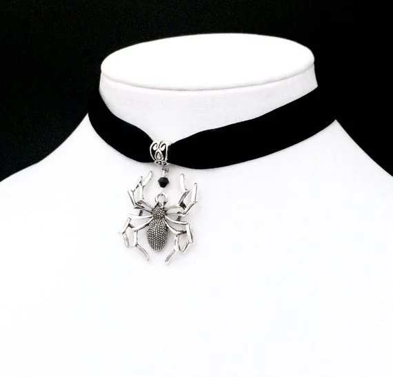 Gotycki choker aksamitny z pajęczyną i pająkiem A2silver