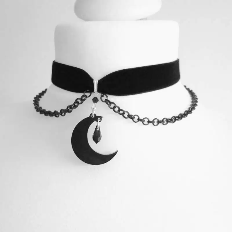 Gotycki choker aksamitny z pajęczyną i pająkiem A3