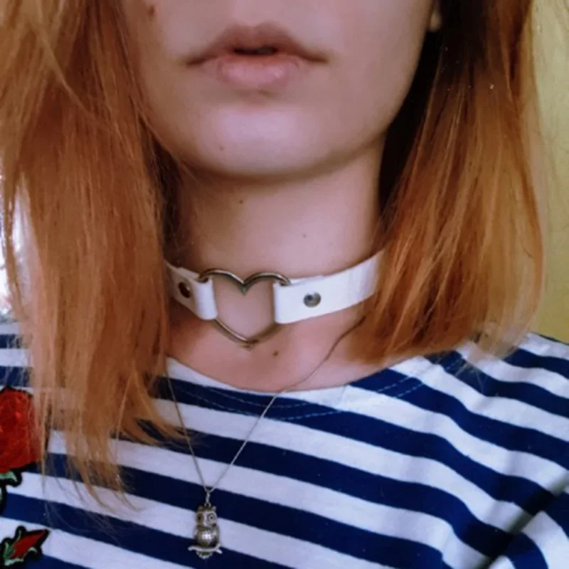 Gotycki choker z sercem i kłódką – punk skórzany kołnierz Pgxlx01bkb