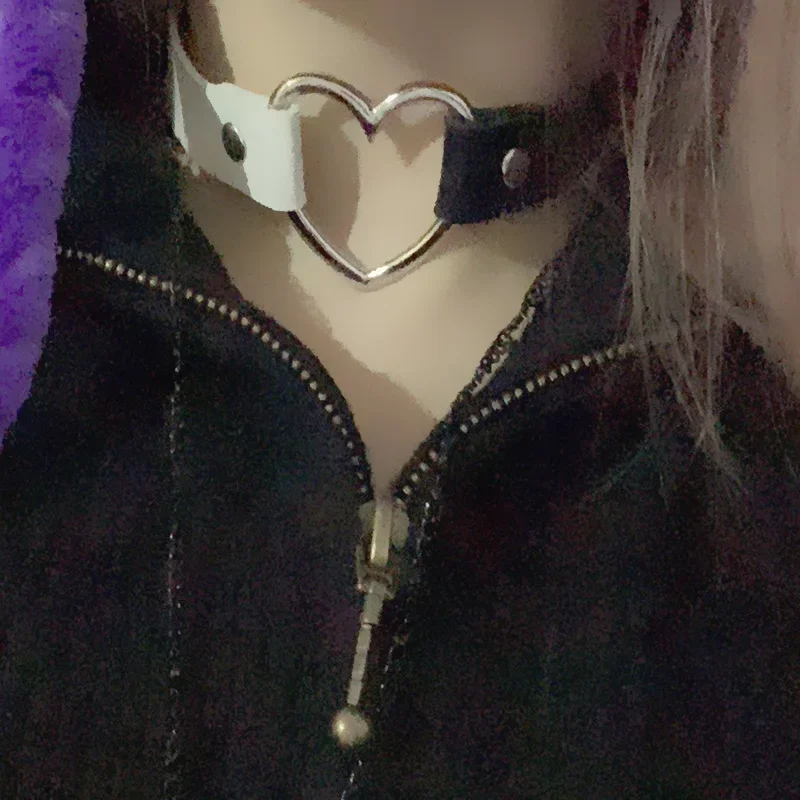 Gotycki choker z sercem i kłódką – punk skórzany kołnierz Pgxlx01bkhb
