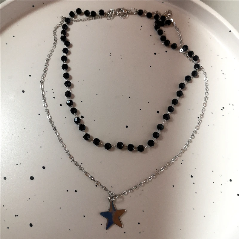 Gotycki choker Y2K z czerwonym motylem, sercem i krzyżykiem 6