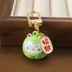 Japoński amulet Omamori Maneki-neko z dzwoneczkiem Jasnozielony
